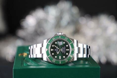 comment nettoyer sa rolex|how to clean Rolex glasses.